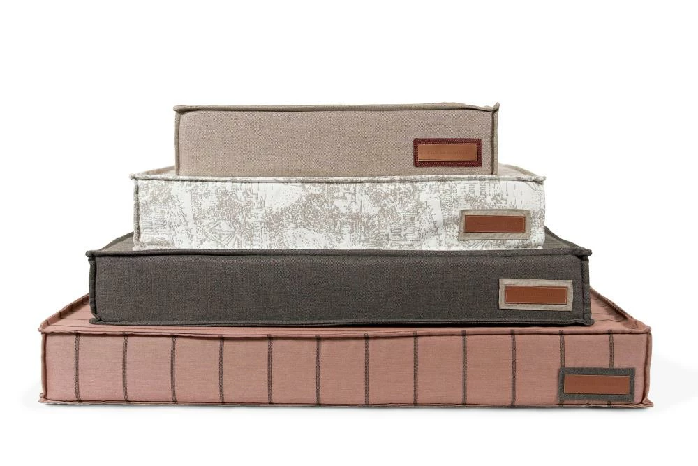 The Houndry Pet Beds Blushing Basset Sunbrella Acrylic Fabric Rectangular 22.5-in x 22.5-in Dog Bed (For Small) 7 The Houndry Pet Beds Blushing Basset Sunbrella Acrylic Fabric Rectangular 22.5-in x 22.5-in Dog Bed (For Small) - Image 5