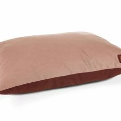 The Houndry Pet Beds Rosie Retriever Sunbrella Acrylic Fabric Rectangular 25-in x 25-in Dog Bed (For Small)