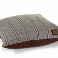 The Houndry Pet Beds Russett Rover Sunbrella Acrylic Fabric Rectangular 47-in x 37-in Dog Bed (For Large)