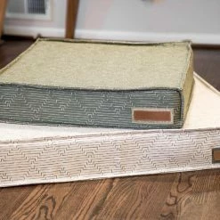 The Houndry Pet Beds Mossy Mutt Sunbrella Acrylic Fabric Rectangular 47-in x 36-in Dog Bed (For Large) -Animal & Pet Care Online Shop 11171560